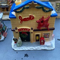 CHRISTMAS VILLAGE CON LUZ 6 1/2”  Inch Height  / 6 1/2” Inch  Wide 