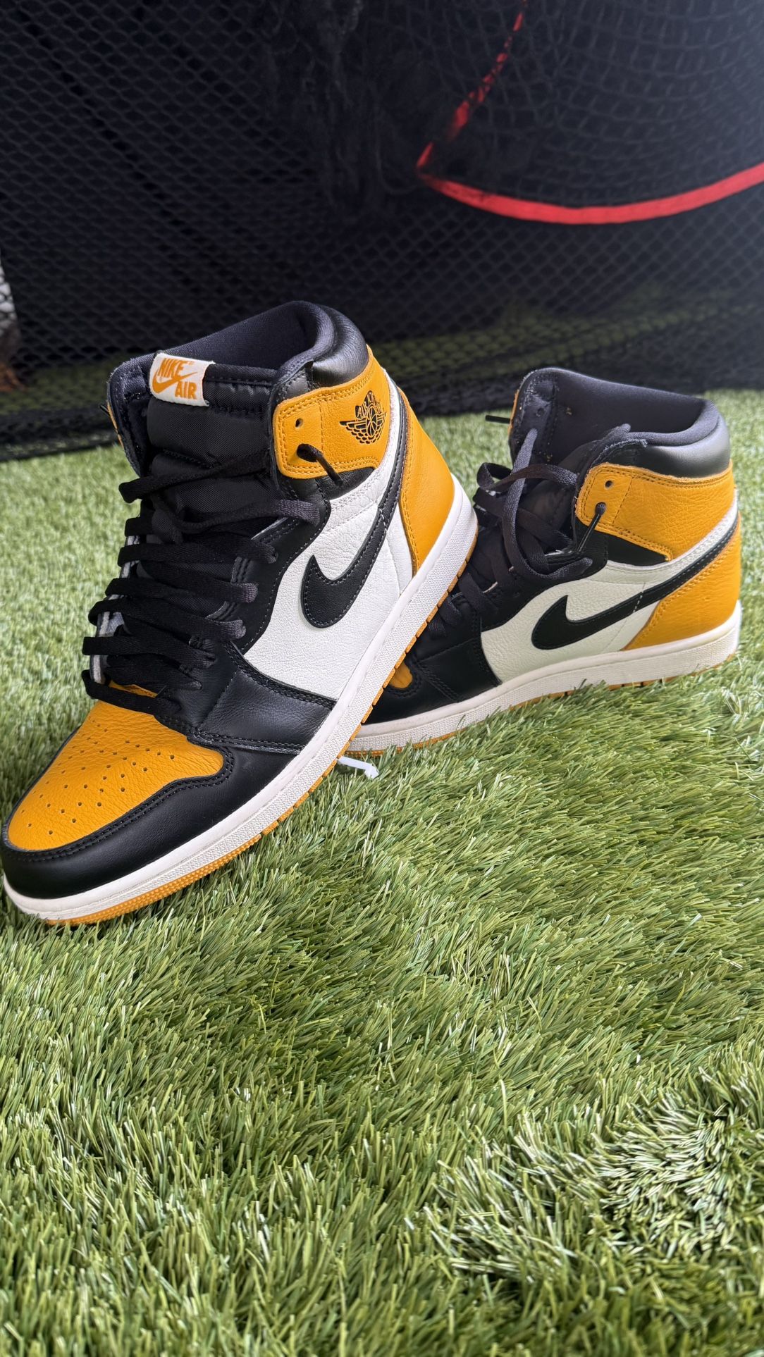 Jordan 1 High Taxi