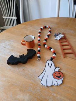 Halloween knickknacks