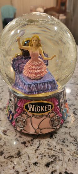Rare item: Wicked Broadway musical Snow globe