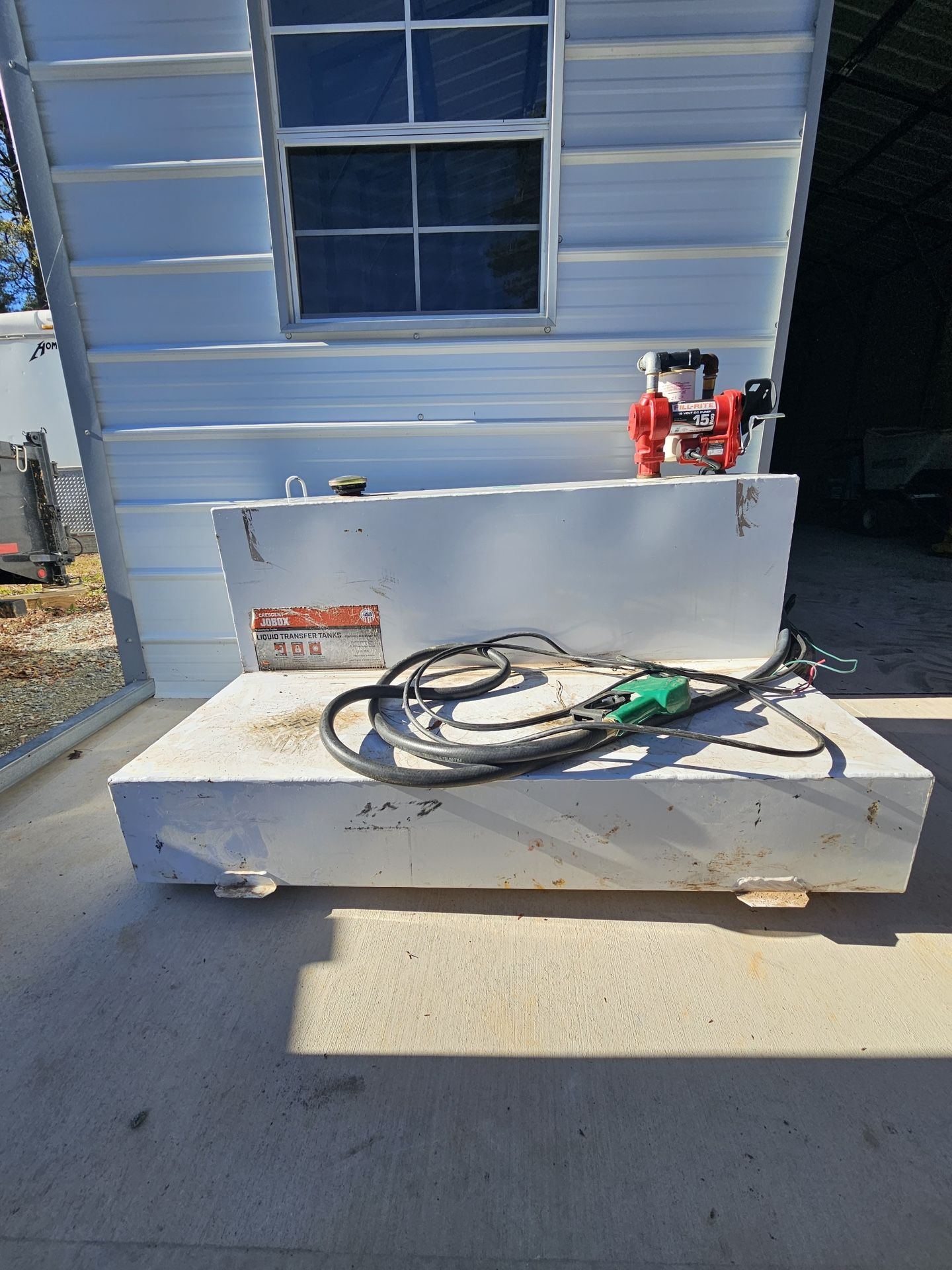 Liquid Transfer Tank with Transfer Pump