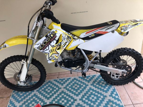 rm85 dirt bike