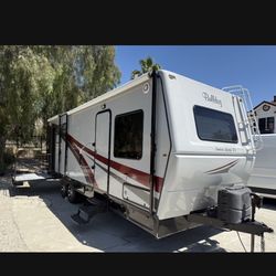 2020  Bulldog Travel trailer