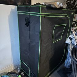Grow tent