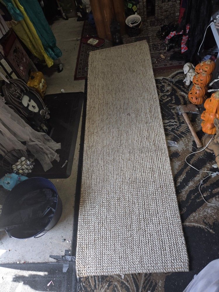 Hand Knotted 8ftx 2.5ft Wool Rug