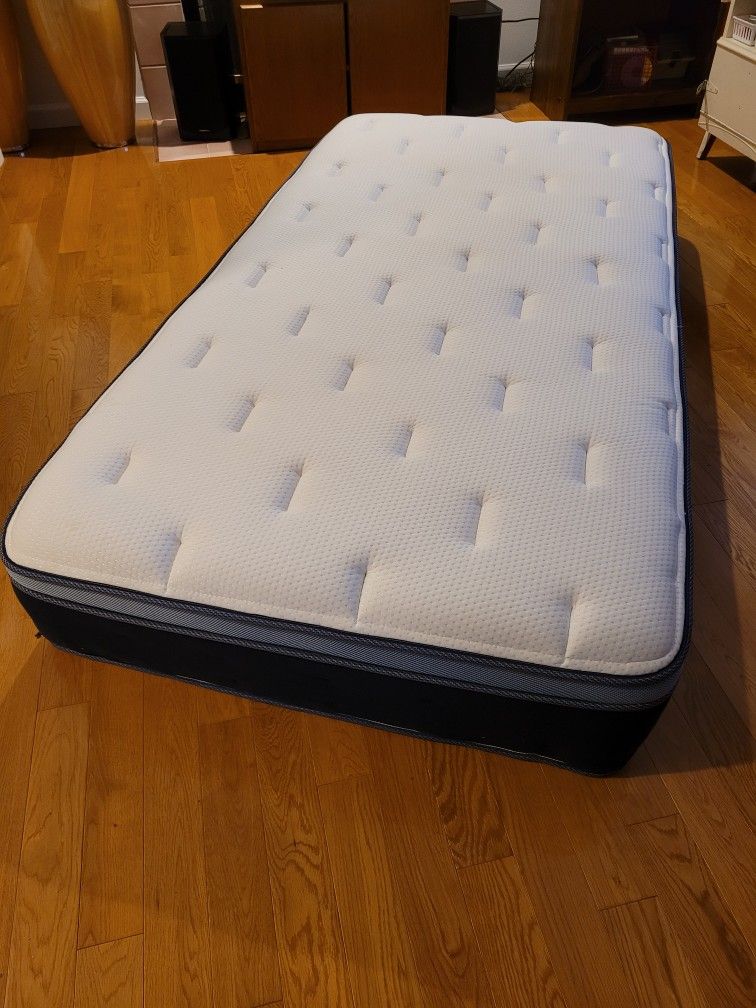Twin Inner Spring Mattress and Metal Bed Frame