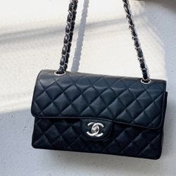 Louis Vuitton shoulder bag