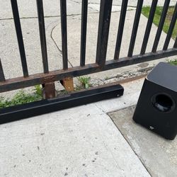 Deep bass soundbar and stereo