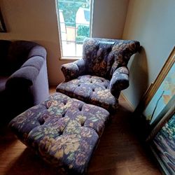 Chair With Matching Ottoman 