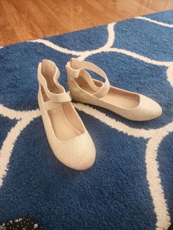 Dream Paris gold flat stretchy band size 8