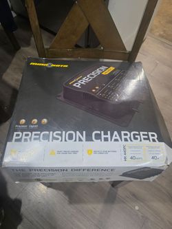 Minn Kota Precision MK 440PC 4-Bank 40 Amp On-Board Battery Charger