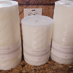 3 Sweater Style White Candles