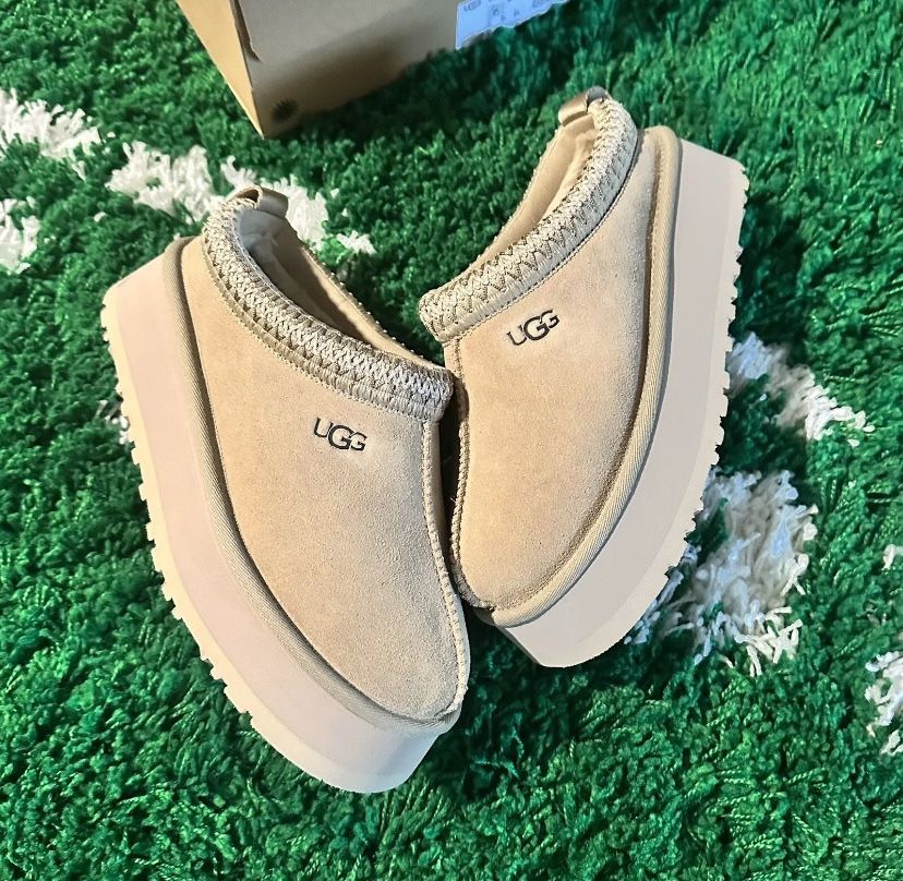 UGG Tazz Mustard Seed Size 9 10