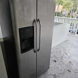 Refrigerator Double Door Frigidaire Stainless 