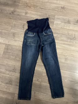 Maternity pants size medium
