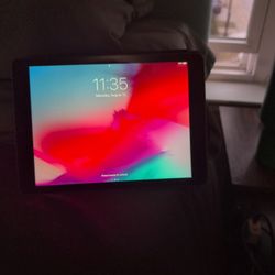 💥 Like-New iPad Pro 12.9” 128GB – Fast, Clean & Ready for New Owner