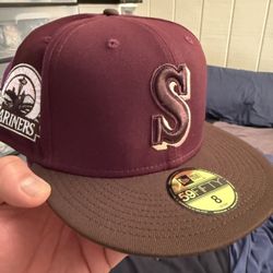 Authentic New Era Exclusive Fitted Sz 8 Cap Seattle Mariners “ Merlot Wine Pack “