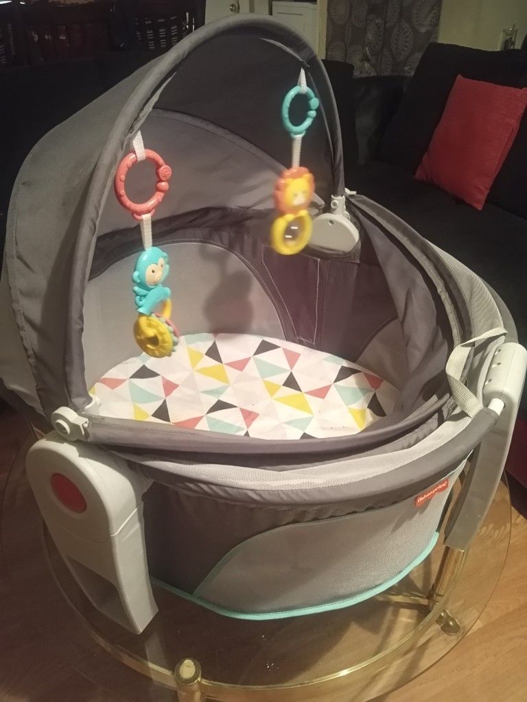 On-The-Go Fisher Price Baby Dome 