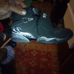 Bugs Bunny Jays Size 7 Youth