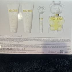 Moschino Perfume 