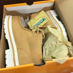 Lugs. Brand New Size 6.6 And 7