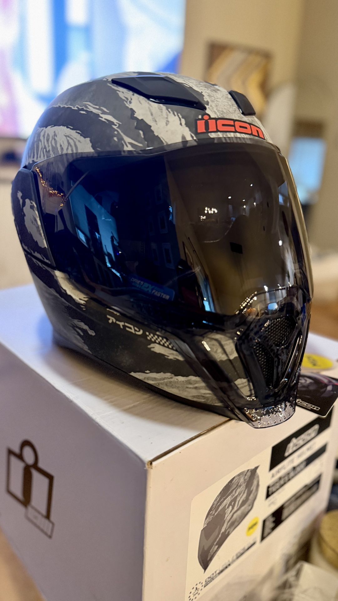 Icon Airflite Tiger's Blood with MiPS | Large