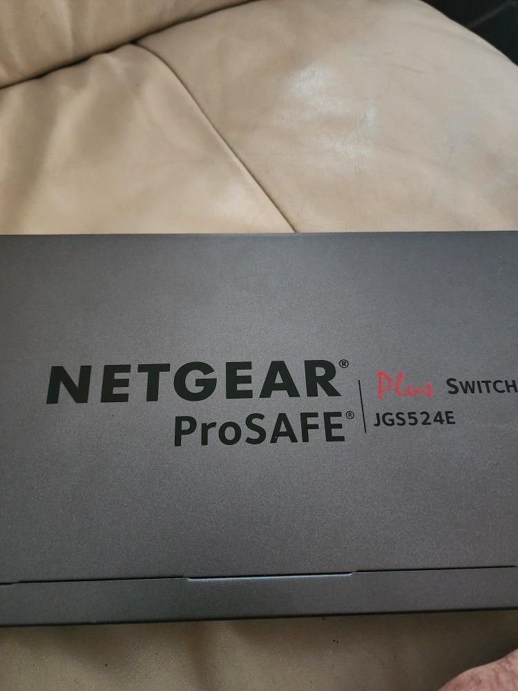 Netgear Prosafe Plus Switch JFS524E