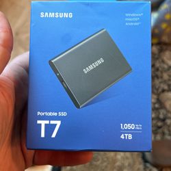 Samsung T7 Portable SSD 4TB