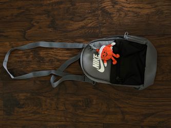 Nike new lunch box with keychain