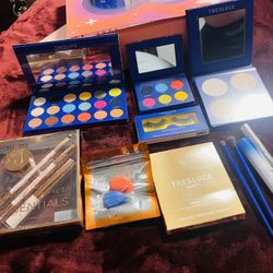 MAKEUP 