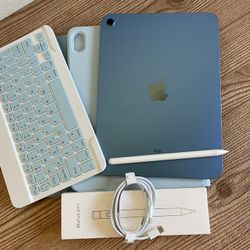 Apple iPad 10th Generation 256GB  With  Keyboard case and Pencil 