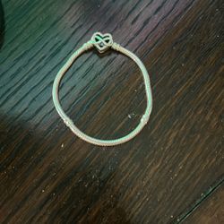 pandora bracelet 