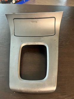 2005 Subaru Impreza shifter bizel