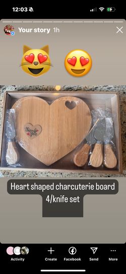 Heart shape Charcuterie Board W/4 Knives