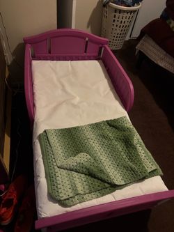 Toddler bed