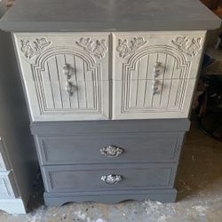 Dresser