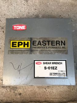 Tone shear wrench model S-60EZA with 2 socket 3/4 and 7/8