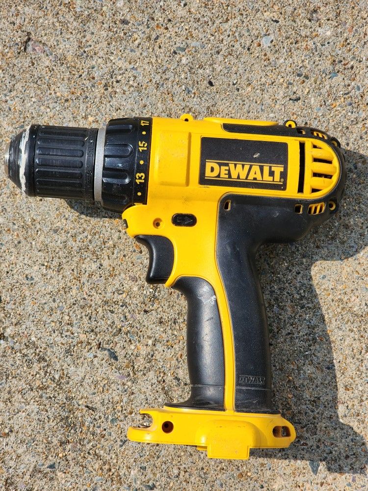 Dewalt 3/8 Drill & Charger