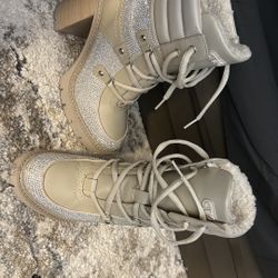 Micheal Khors Snow Boots
