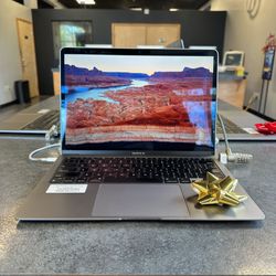 💻 Apple MacBook Air 13" M1 (8-Core) – 8GB / 512GB – Space Gray