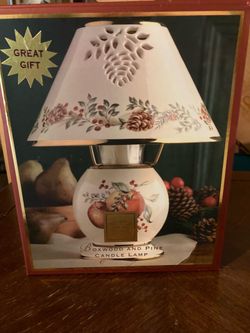 Lenox Boxwood and Pine candle lamp - never used