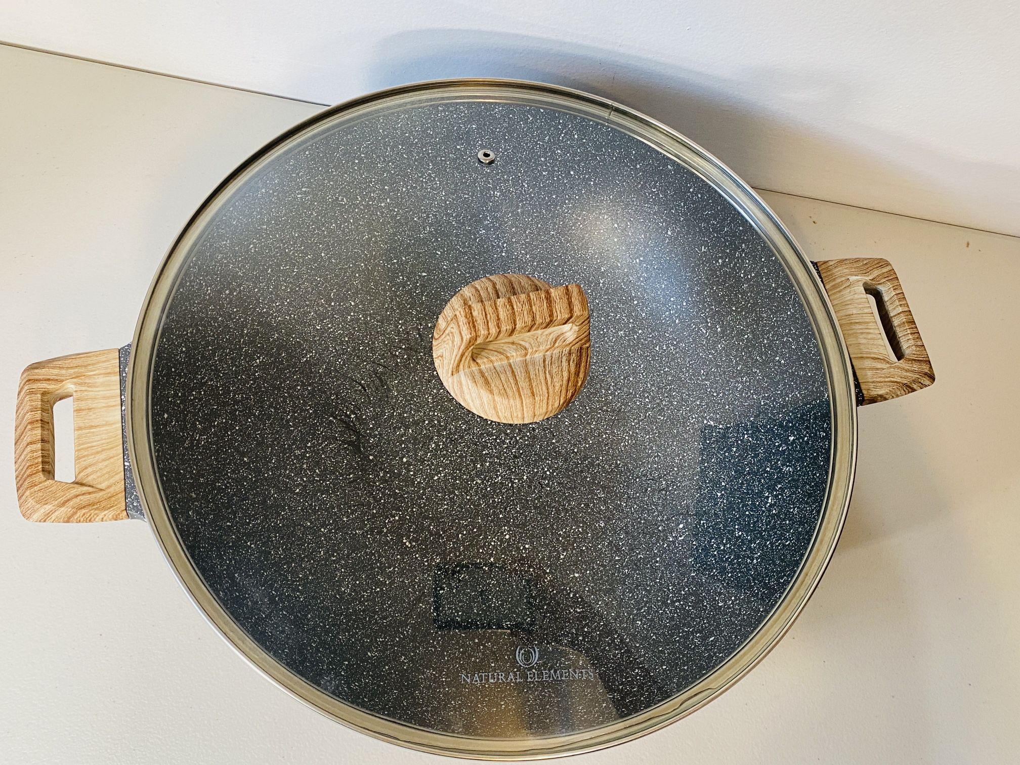 Natural Elements Wok Pan With Lid for Sale in Honolulu, HI - OfferUp