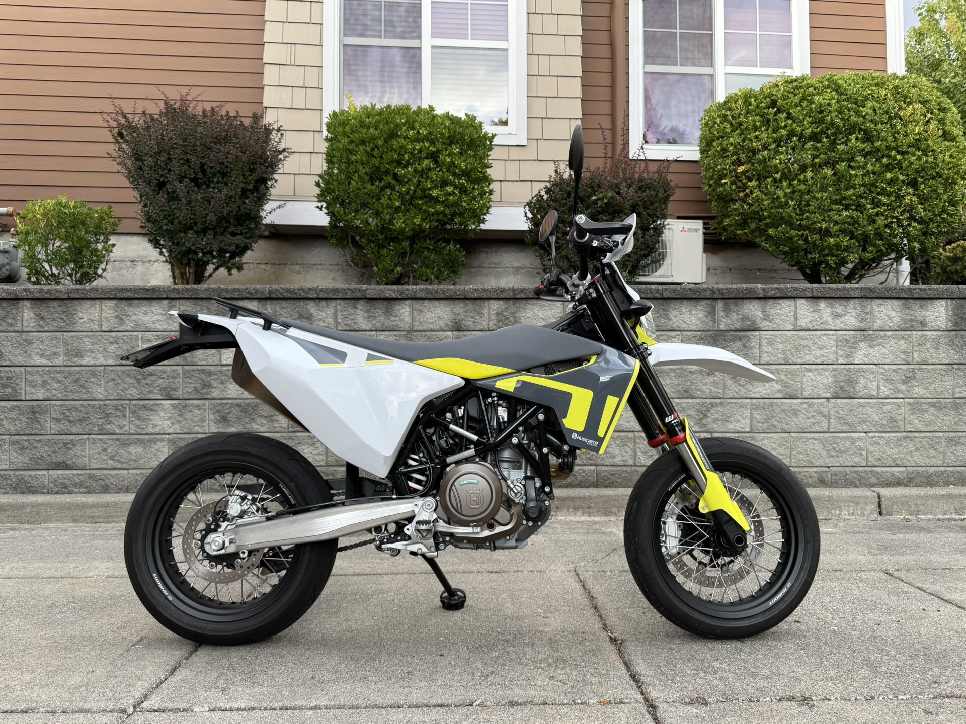 2022 Husqvarna 701 SM