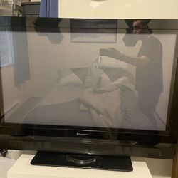 FREE 42” Flat screen tv plasma 