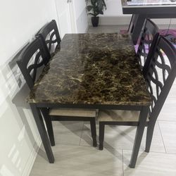 Dinner Table With Four Chair