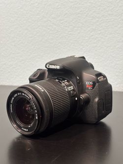 Canon EOS T5i Rebel DSLR - CLEAN