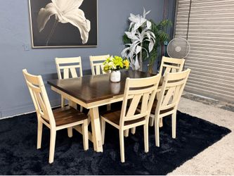 Large Dining Room Table With 6  Chairs - Delivery Available