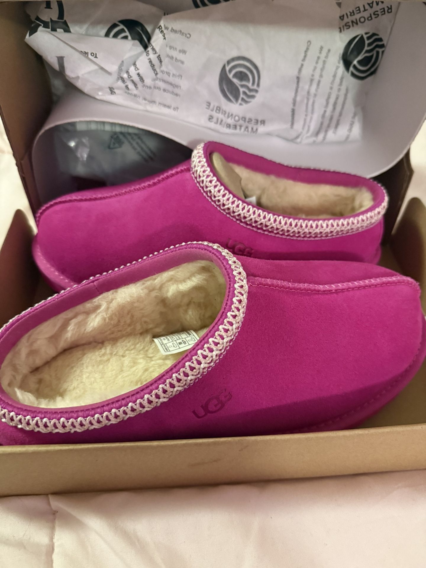 Brand New Ugg Tasman’s Pink