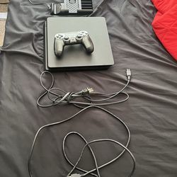 PS4 slim