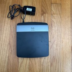 Cisco Linksys E2500 Router 